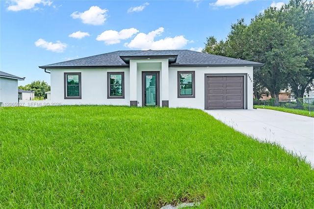 2923 2nd Street, Lehigh Acres