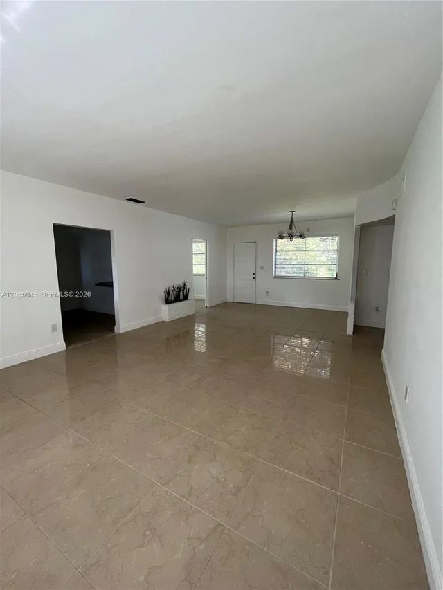 5 of 21 - 33 Nw 87th Street, El Portal, FL