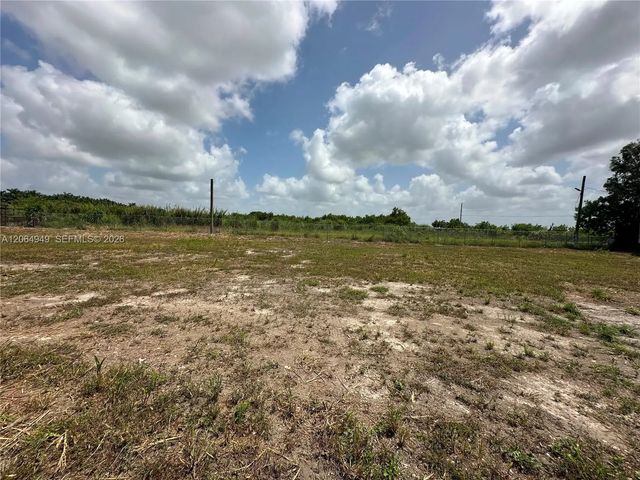 5 of 11 - N/a W N/a 154xx Sw 213rd Avenue, Miami, FL