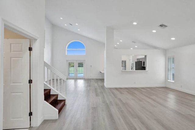 5 of 61 - 10729 Edinburgh Street, Cooper City, FL