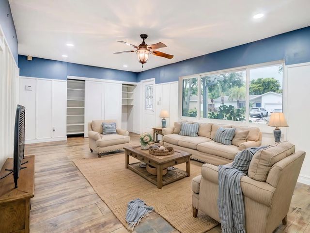 4 of 34 - 5700 Sw 115th Avenue, Cooper City, FL