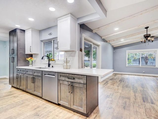 5 of 34 - 5700 Sw 115th Avenue, Cooper City, FL