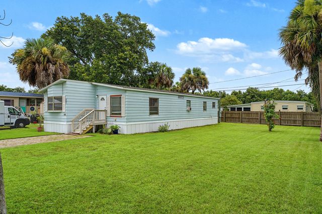 4 of 25 - 4966 Deanna Lane, Fort Pierce, FL
