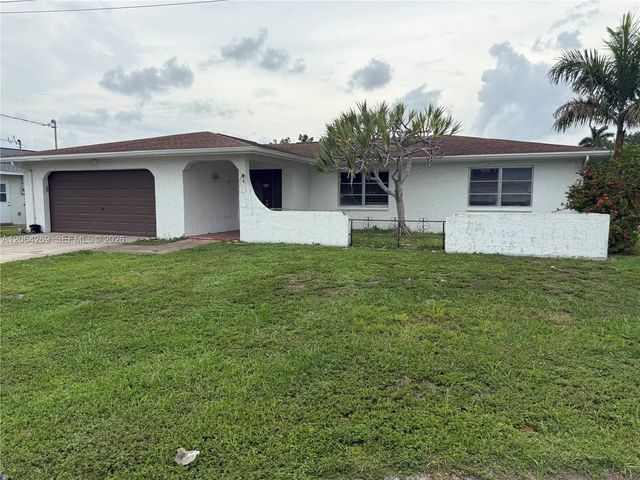 4339 S Bay Circle, North Fort Myers