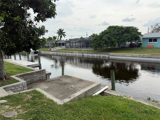 2 of 20 - 4339 S Bay Circle, North Fort Myers, FL