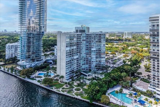 2451 Brickell Avenue #4f, Miami