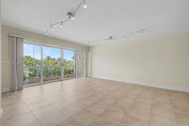 2 of 34 - 2451 Brickell Avenue #4f, Miami, FL