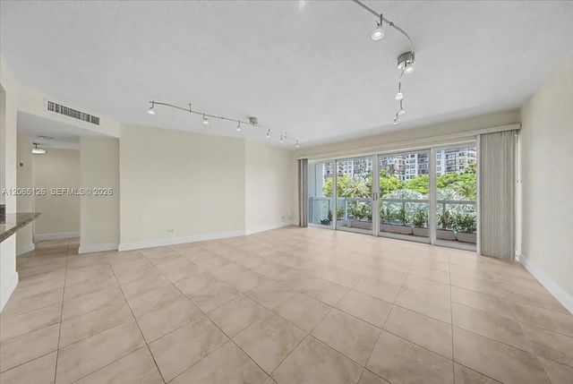 5 of 34 - 2451 Brickell Avenue #4f, Miami, FL