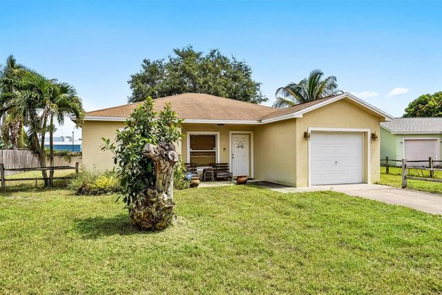 3 of 31 - 913 Se Forrest Park Drive, Stuart, FL