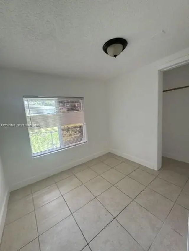 3 of 14 - 4130 Sw 25th Street, West Park, FL
