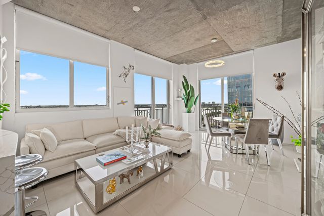 5 of 49 - 300 S Australian Avenue #907, West Palm Beach, FL