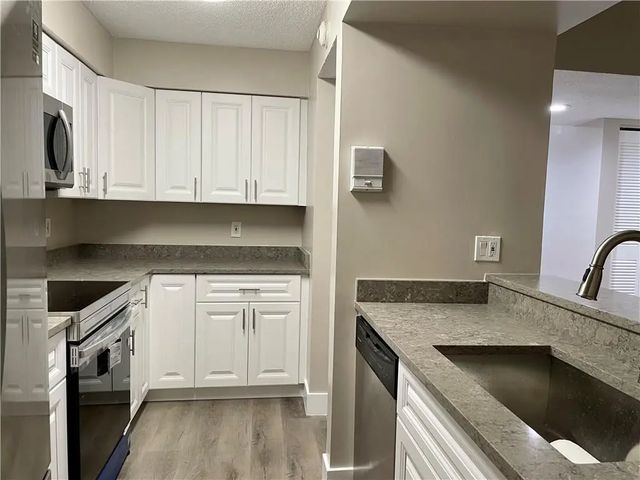 4 of 20 - 1674 Nw 81st Way #1674, Plantation, FL