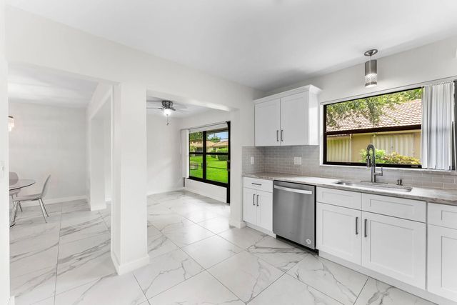 4 of 28 - 4670 Laurel Tree Road #a, Boynton Beach, FL