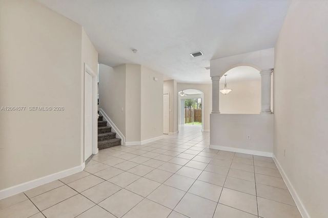3 of 33 - 1427 Se 25th Avenue, Homestead, FL