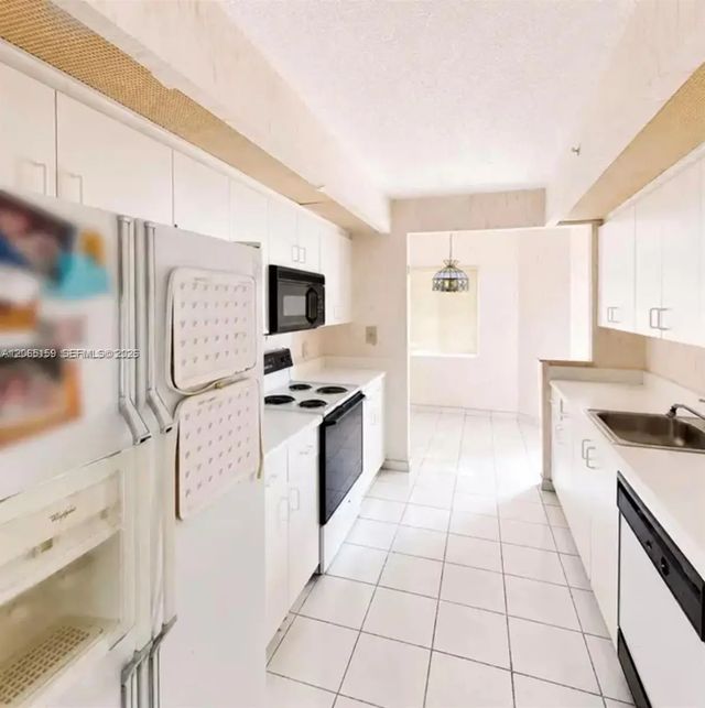901 Sw 141st Avenue #304m, Pembroke Pines