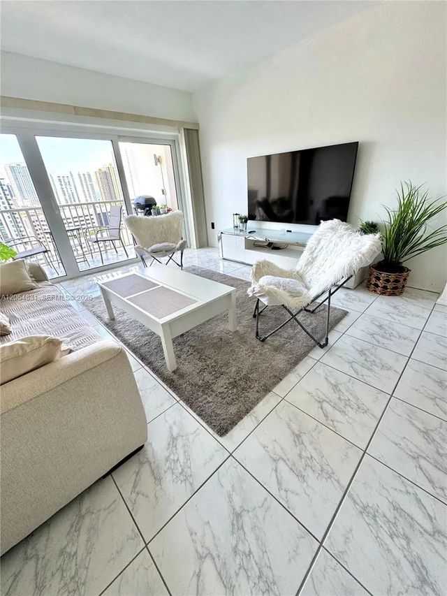 3 of 24 - 300 Bayview Drive #1603, Sunny Isles Beach, FL