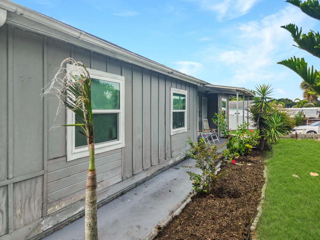 3 of 33 - 2013 Saint Lucie Boulevard, Fort Pierce, FL