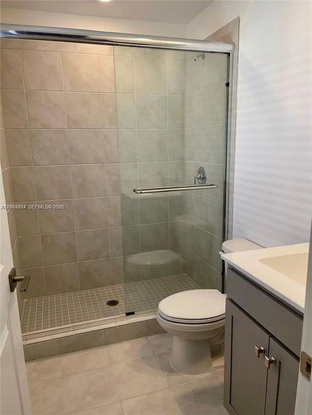 5 of 12 - 2435 Se 11th Street, Homestead, FL