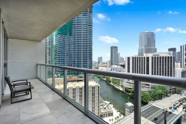 4 of 25 - 485 Brickell Avenue #2103, Miami, FL