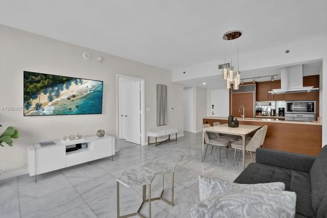 5 of 25 - 485 Brickell Avenue #2103, Miami, FL