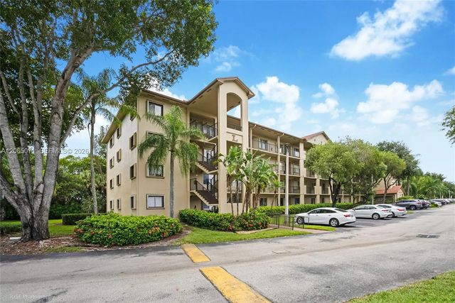 900 Sw 142nd Avenue #301l, Pembroke Pines