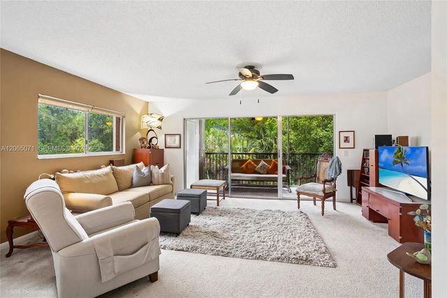 4 of 15 - 900 Sw 142nd Avenue #301l, Pembroke Pines, FL