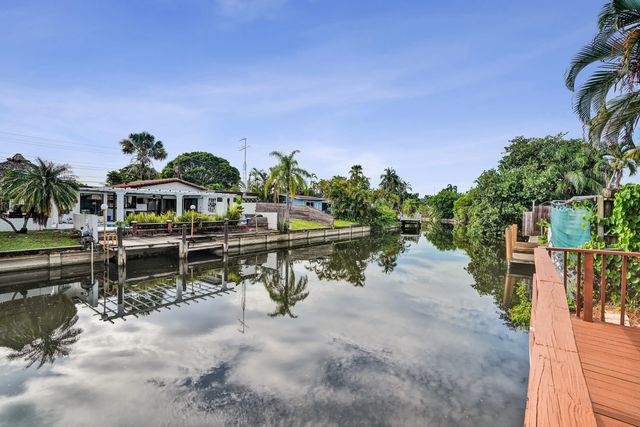 3 of 56 - 3672 Nw 18th Avenue, Oakland Park, FL