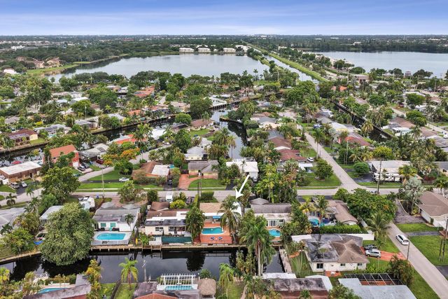 4 of 56 - 3672 Nw 18th Avenue, Oakland Park, FL