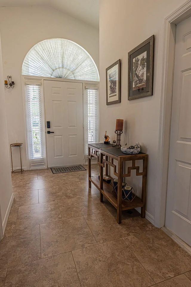 2 of 30 - 442 Sw Fairway Vista, Port St. Lucie, FL