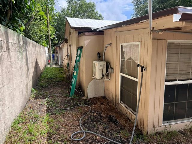4 of 31 - 4100 N 32nd Court, Hollywood, FL