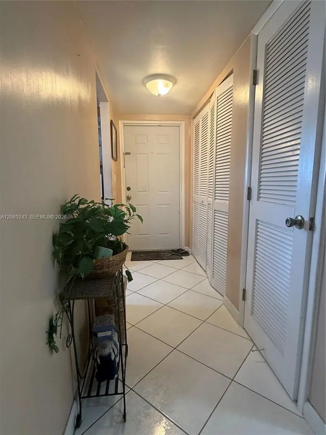 4 of 20 - 9001 Sunrise Lakes Boulevard #201, Sunrise, FL
