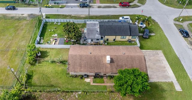 3 of 15 - 963 Ne 5th Avenue, Homestead, FL