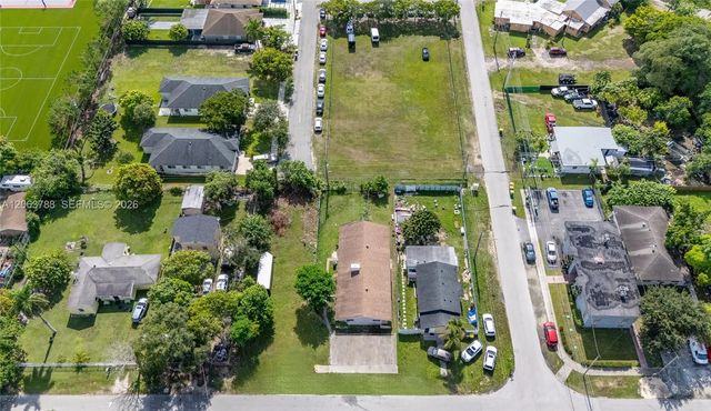 5 of 15 - 963 Ne 5th Avenue, Homestead, FL
