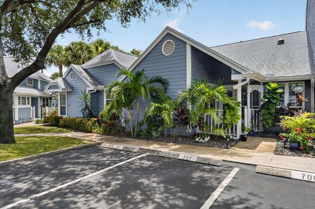 2 of 49 - 706 Ocean Dunes Circle, Jupiter, FL