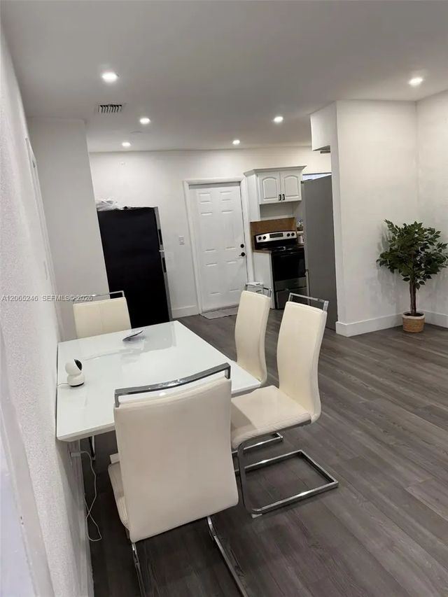 5 of 13 - 331 Nw 39th Avenue, Lauderhill, FL
