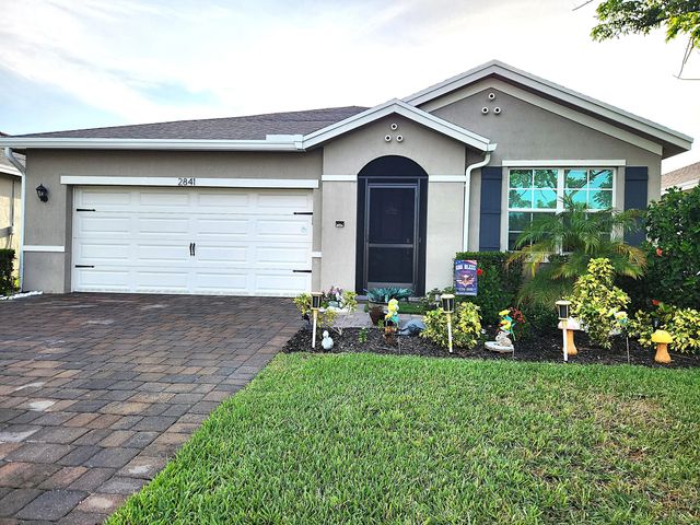 2841 Ne Breezeway Circle, Jensen Beach