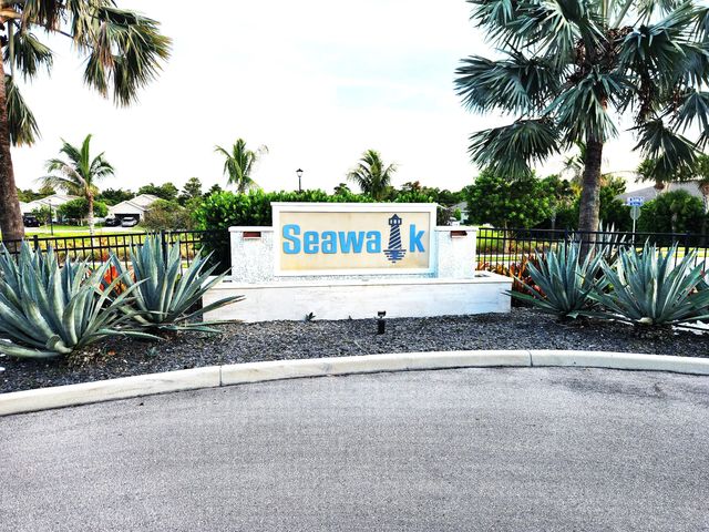 4 of 41 - 2841 Ne Breezeway Circle, Jensen Beach, FL