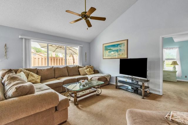 111 Maplecrest Circle, Jupiter
