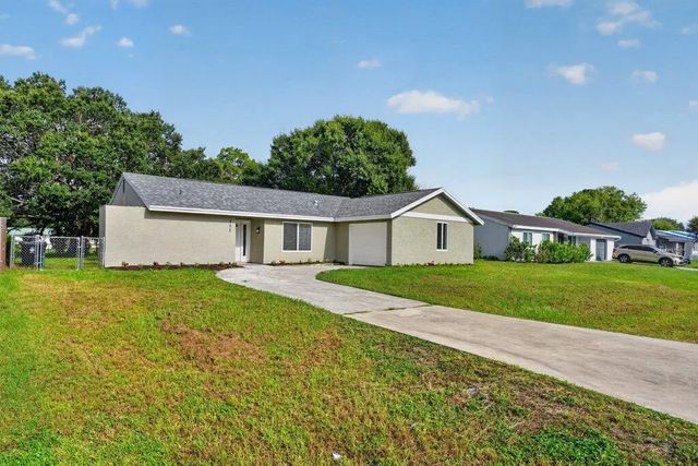 2 of 35 - 302 Sw Kentwood Road, Port St. Lucie, FL
