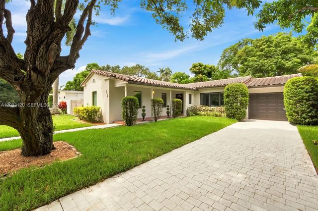 9350 Ne 9th Place, Miami Shores