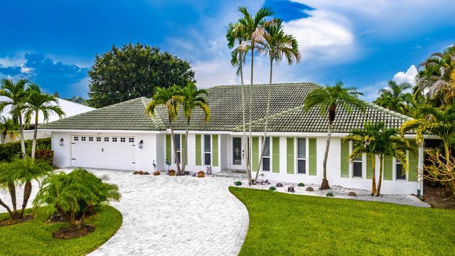 2 of 32 - 3273 Se Fairway E, Stuart, FL