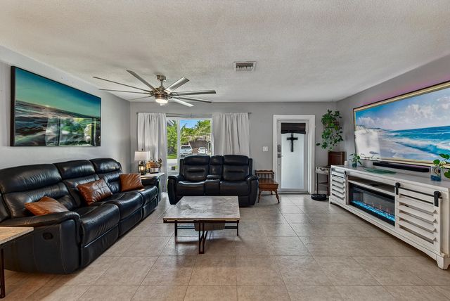 4 of 36 - 1419 Se 1st Way, Deerfield Beach, FL