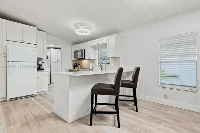 4 of 43 - 5220 Sw 29th Terrace, Fort Lauderdale, FL
