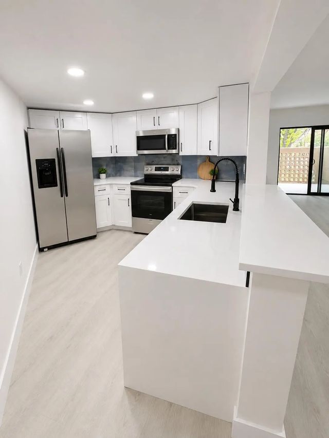 10229 Nw 9th St Circle #103, Miami