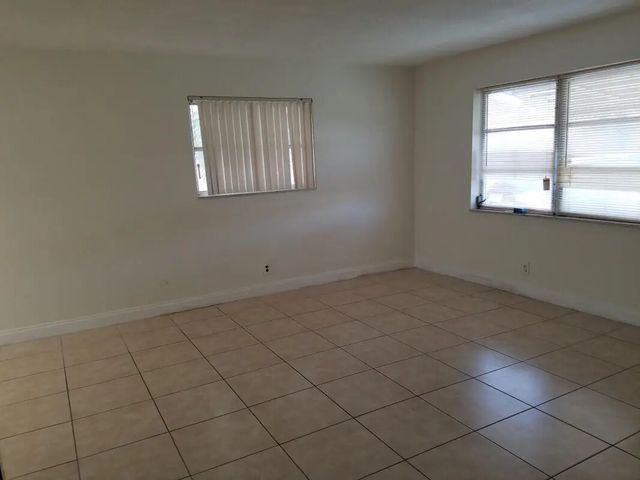 4 of 6 - 4934 Nw 55th Street, Tamarac, FL
