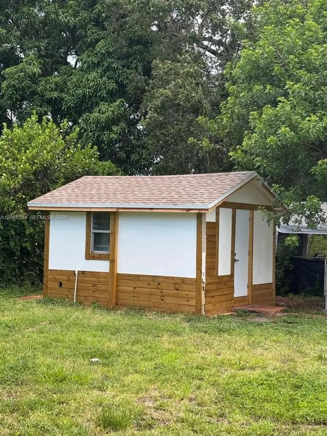 5 of 12 - 470 Ne 130th Street, North Miami, FL