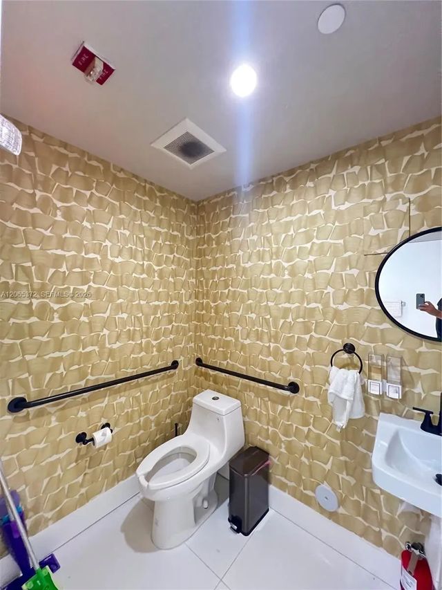 5 of 8 - 475 Ne 30 Terrace #cu-5, Miami, FL