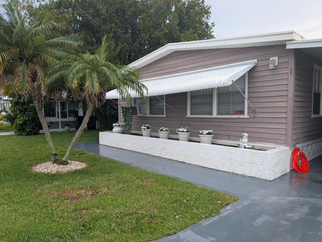 2 of 31 - 32 Manor Drive, Fort Pierce, FL