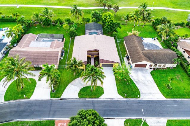 4 of 31 - 168 Meadowlark Drive, Royal Palm Beach, FL