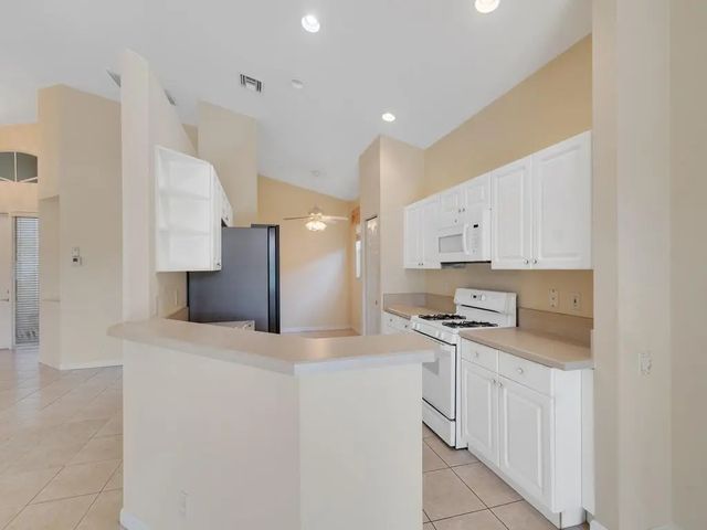 3 of 82 - 257 Nw Toscane Trail, Port St. Lucie, FL